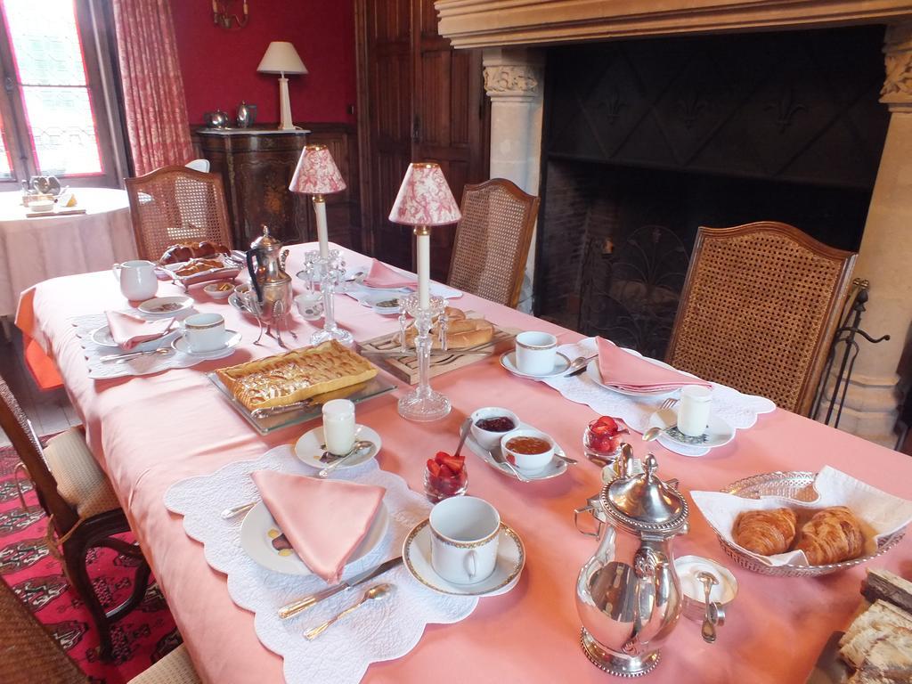 Chateau De Naze Vivy-Saumur Ruang foto