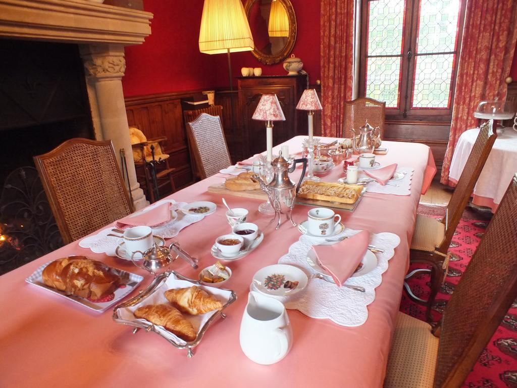 Chateau De Naze Vivy-Saumur Ruang foto