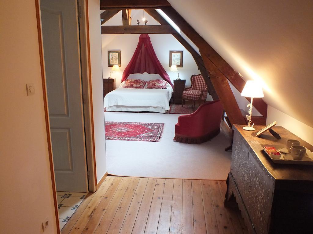 Chateau De Naze Vivy-Saumur Ruang foto