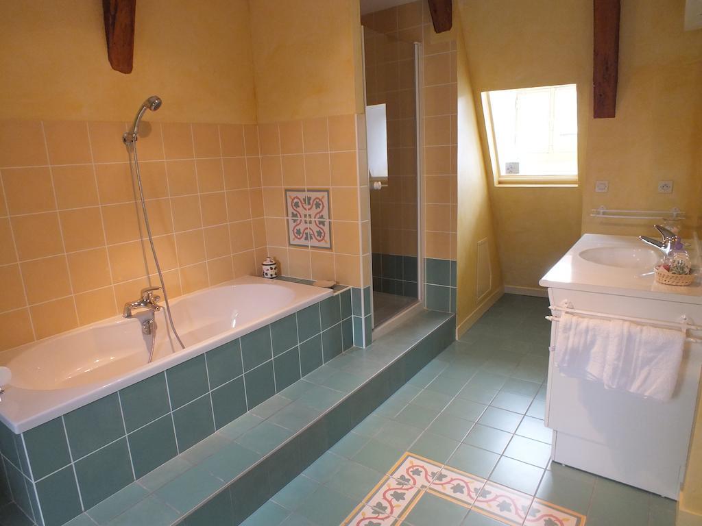 Chateau De Naze Vivy-Saumur Ruang foto