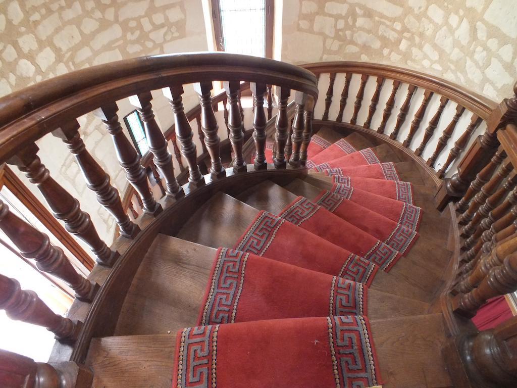 Chateau De Naze Vivy-Saumur Bagian luar foto