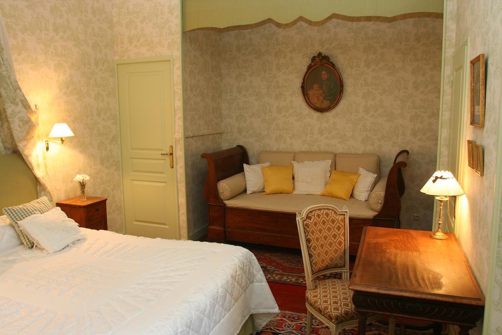 Chateau De Naze Vivy-Saumur Ruang foto