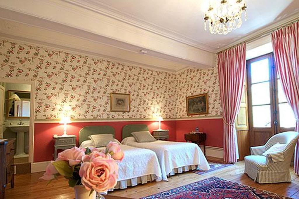 Chateau De Naze Vivy-Saumur Bagian luar foto